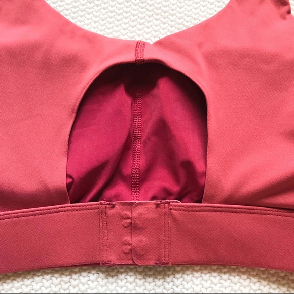 Outdoor Voices Lightform Circle Back Bra in Earth Red (S) - Picture 5 of 10